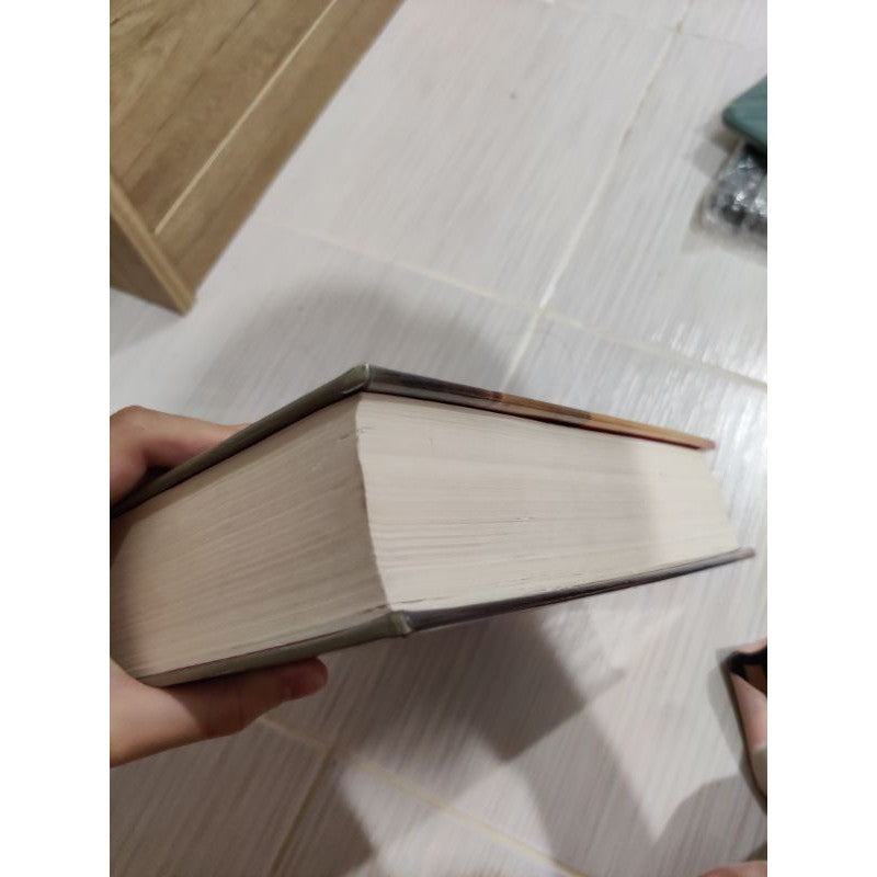 Hardcover Harry Potter and the Deathly Hollows