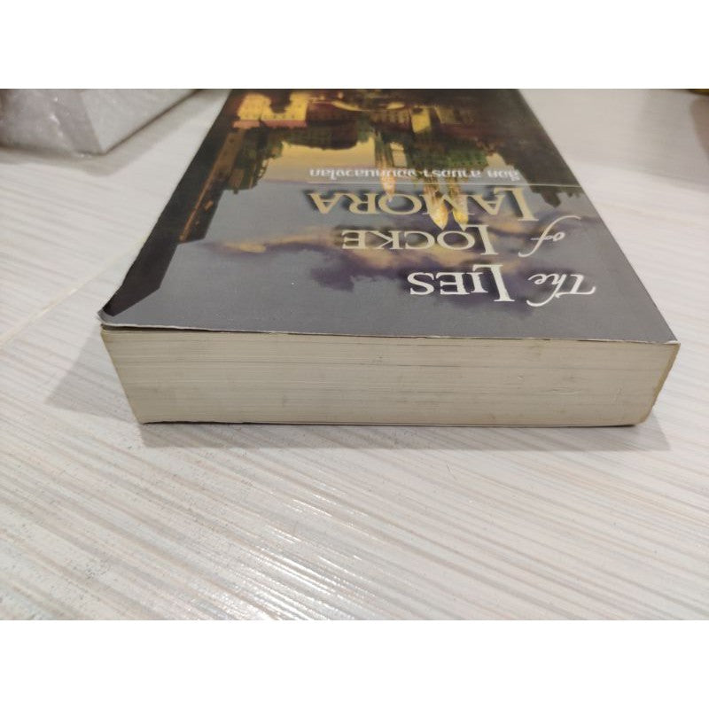 The Lie of Locke Lamora ล็อค ลาโมรา จอมคนลวงโลก ( คำลวงของล็อก ลาโมรา)
