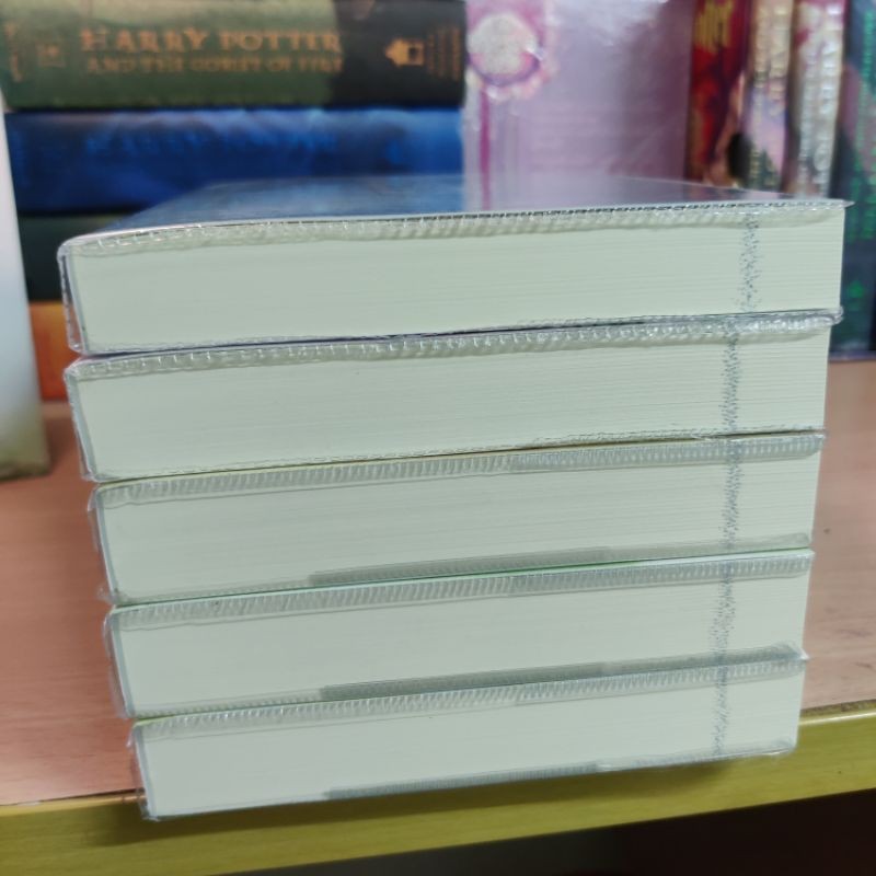 Box set หงส์ขังรัก เล่ม 1-5 มากกว่ารัก