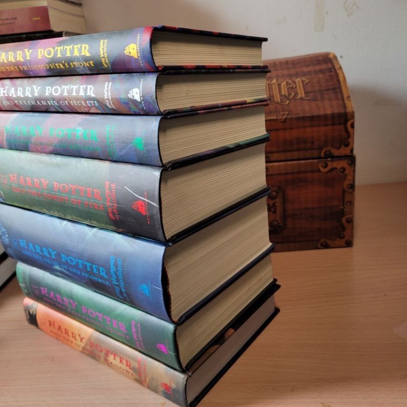 ชุดหีบหนังสือแฮร์รี่ พอตเตอร์ พิมพ์ครั้งที่ 1 พร้อมกรอบทอง หนังสือ Harry Potter