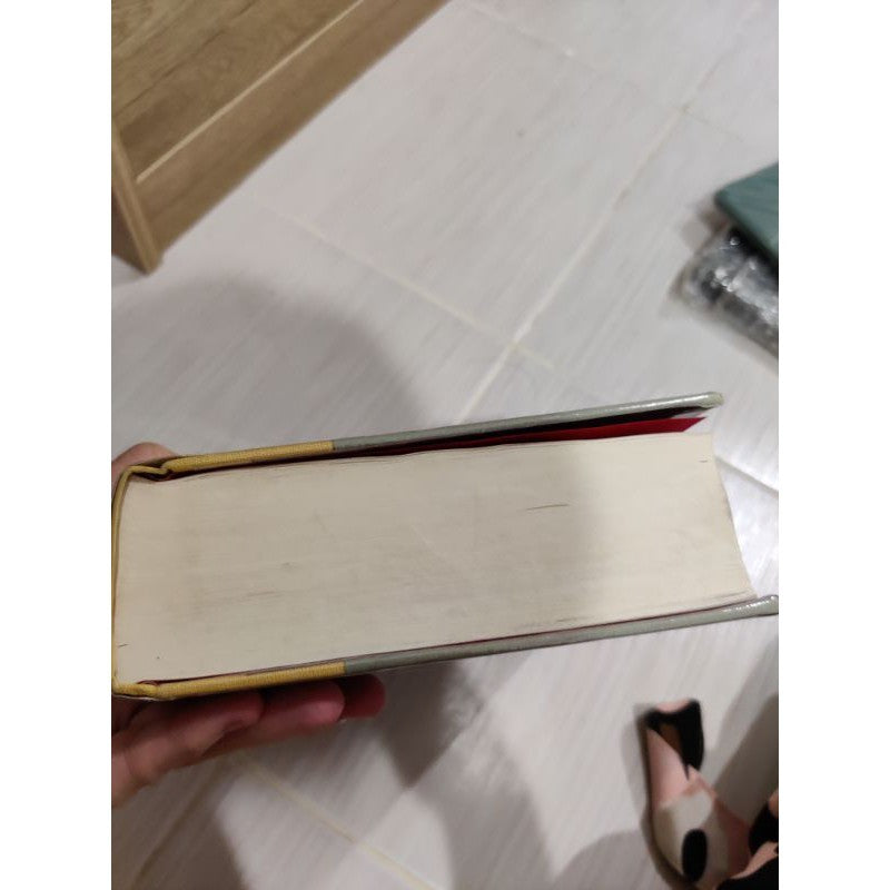 Hardcover Harry Potter and the Deathly Hollows
