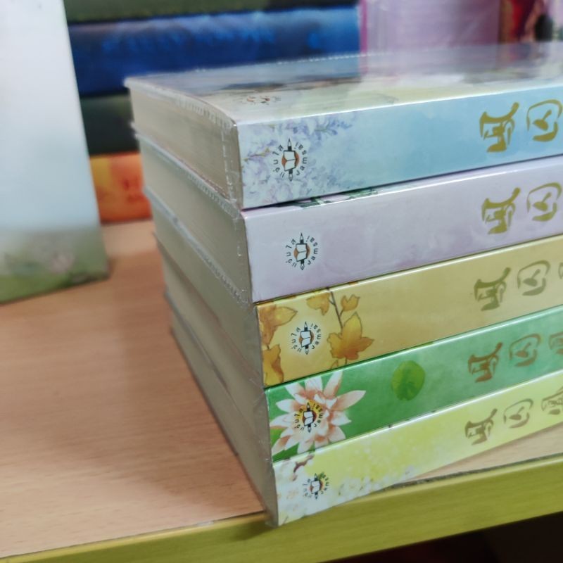 Box set หงส์ขังรัก เล่ม 1-5 มากกว่ารัก