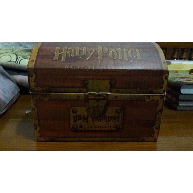 Box set สัน Harry Potter แฮร์รี่ พอตเตอร์ เล่ม 1-7 พร้อมหีบ