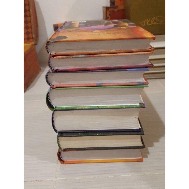 Box set สัน Harry Potter แฮร์รี่ พอตเตอร์ เล่ม 1-7 พร้อมหีบ