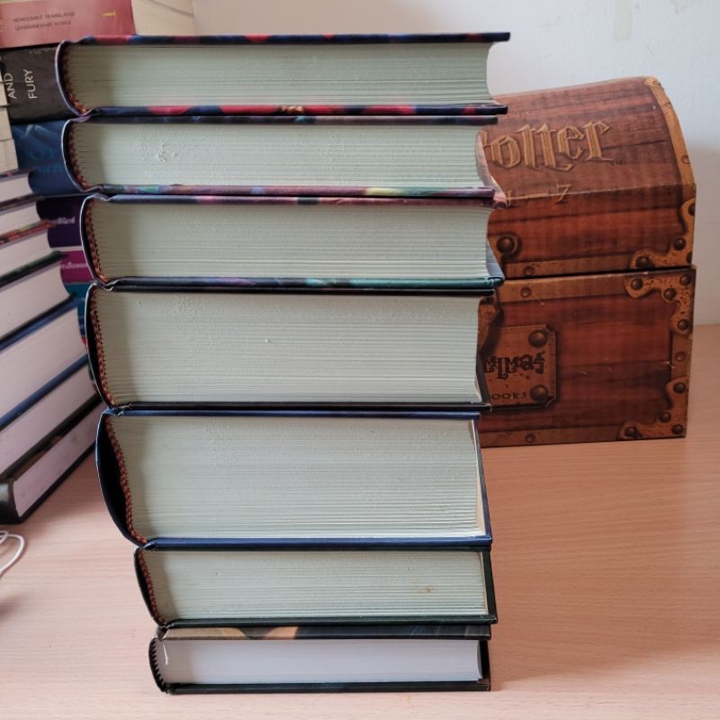 ชุดหีบหนังสือแฮร์รี่ พอตเตอร์ พิมพ์ครั้งที่ 1 พร้อมกรอบทอง หนังสือ Harry Potter