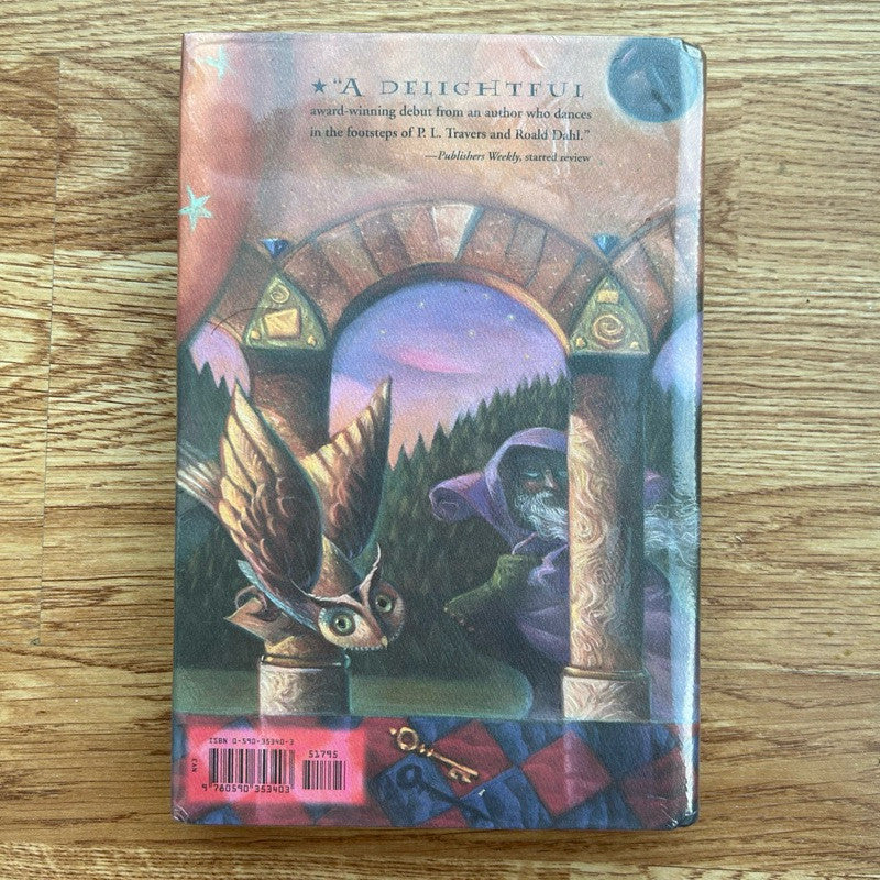 Harry Potter and The Sorcerer’s Stone Hardcover หนังสือแฮร์รี่ พอตเตอร์ กับ ศิลาอาถรรพ์ ปกแข็ง