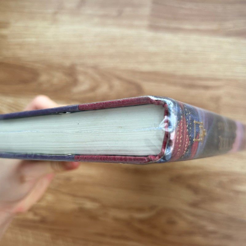 Harry Potter and The Sorcerer’s Stone Hardcover หนังสือแฮร์รี่ พอตเตอร์ กับ ศิลาอาถรรพ์ ปกแข็ง