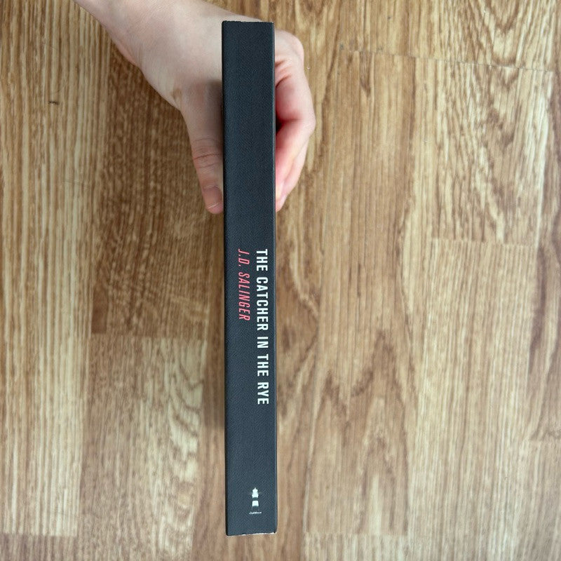 หนังสือ จะเป็นผู้คอยรับไว้ไม่ให้ใครร่วงหล่น The Catcher in The Rye J.D. Salinger