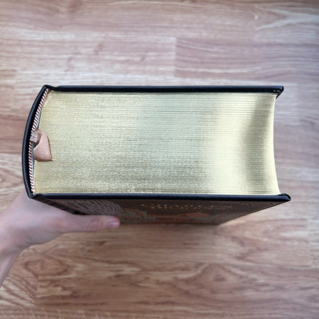 Gilded-Edge Hardcover Charles Dickens Five Novels หนังสือรวมผลงานชาลส์ ดิกคินส์ 5 เรื่อง ปกแข็ง ขอบทอง