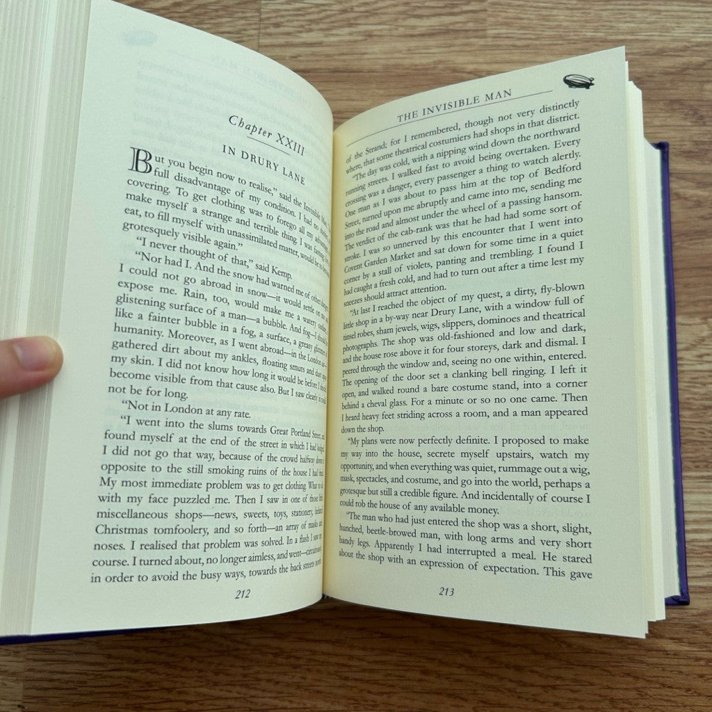 Hardcover The Selected Works of H.G. Wells The Time Machine The Invisible Man The War in the Air
