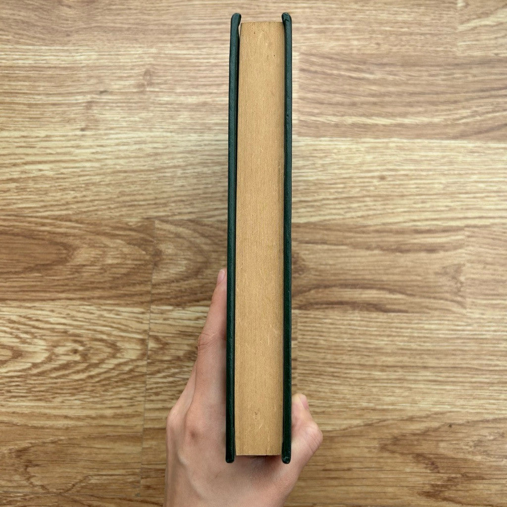 Hardcover Walden by Henry David Thoreau หนังสือ วอลเดน ปกแข็ง