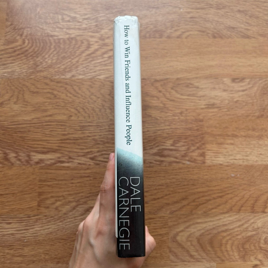 Hardcover How to Win Friends and Influence People (วิธีชนะมิตรและจูงใจคน) by Dale Carnegie หนังสือ ภาษาอังกฤษ ปกแข็ง