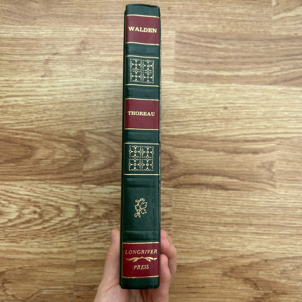 Hardcover Walden by Henry David Thoreau หนังสือ วอลเดน ปกแข็ง