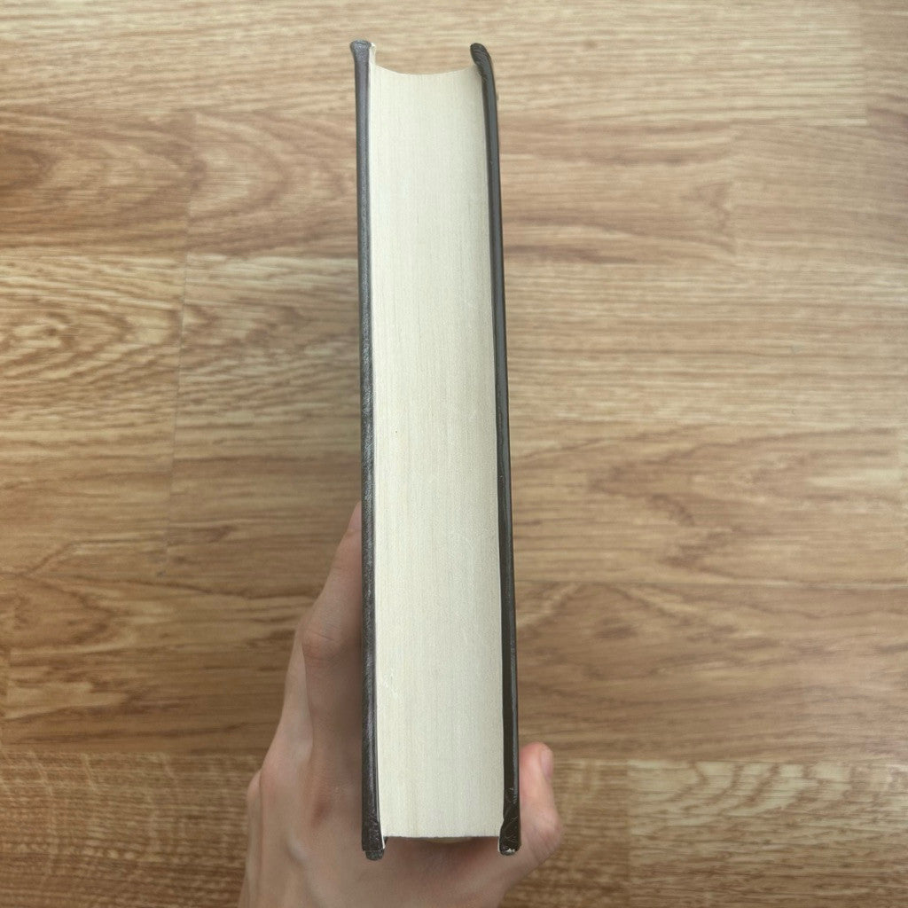 Hardcover Schindler's List by Thomas Keneally หนังสือ บัญชีช่วย 1,200 ชีวิตของชินด์เลอร์ ปกแข็ง