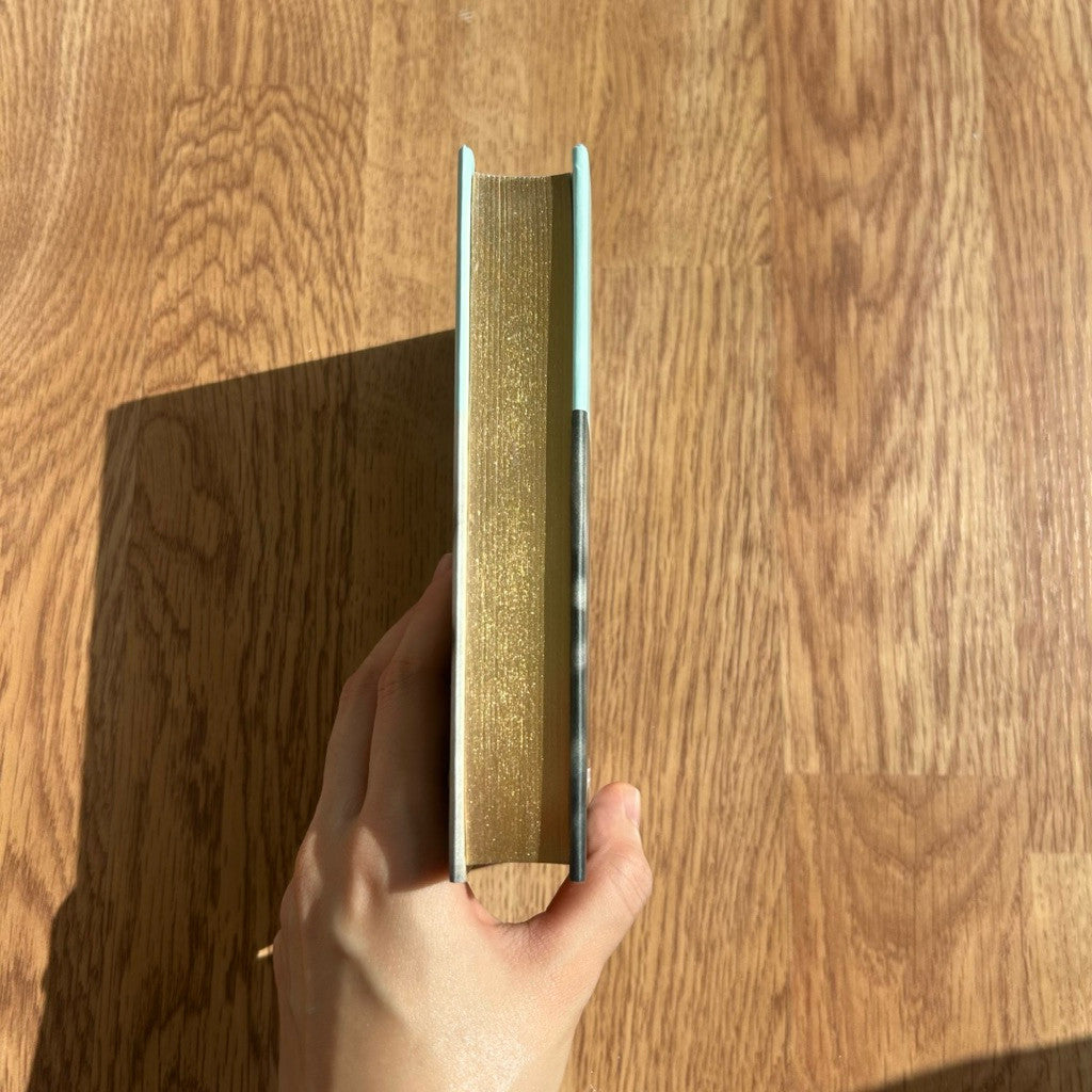 Gilded-edge hardcover Complete Ghost Stories by M. R. James หนังสือ ปกแข็ง ขอบทอง ภาษาอังกฤษ