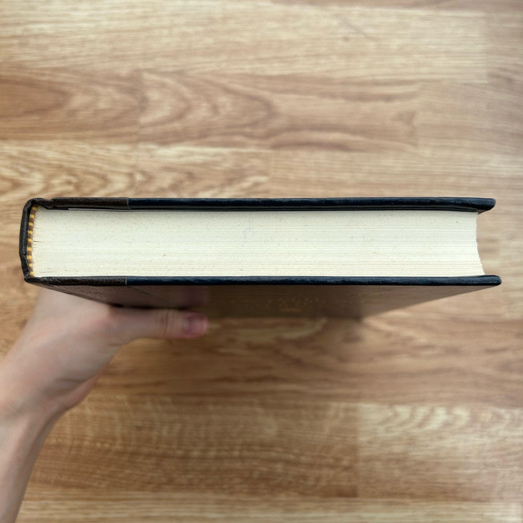 Hardcover The Adventures of Sherlock Holmes by Sir Arthur Conan Doyle หนังสือ การผจญภัยของเชอร์ล็อค โฮล์มส์ ปกแข็ง