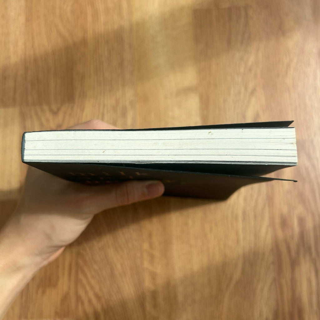 หนังสือภาษาไทย ปานหยาดน้ำผึ้ง Milk and Honey Rupi Kaur รูปี กอร์
