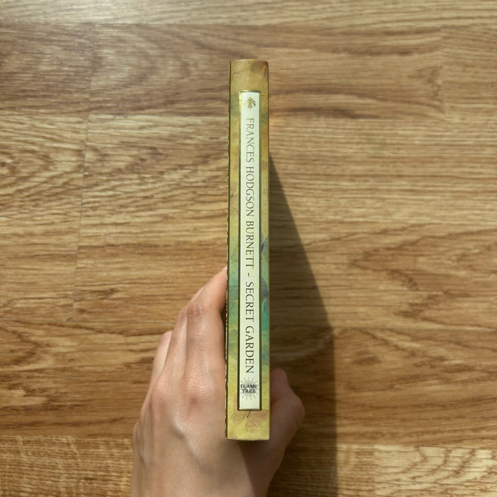 Gilded-Edge Hardcover The Secret Garden by Frances Hodgson Burnett หนังสือ ในสวนลับ ปกแข็ง ขอบทอง