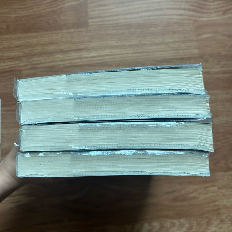 ชุดหนังสือ ตำนานรักสองสวรรค์ 4 เล่มจบ