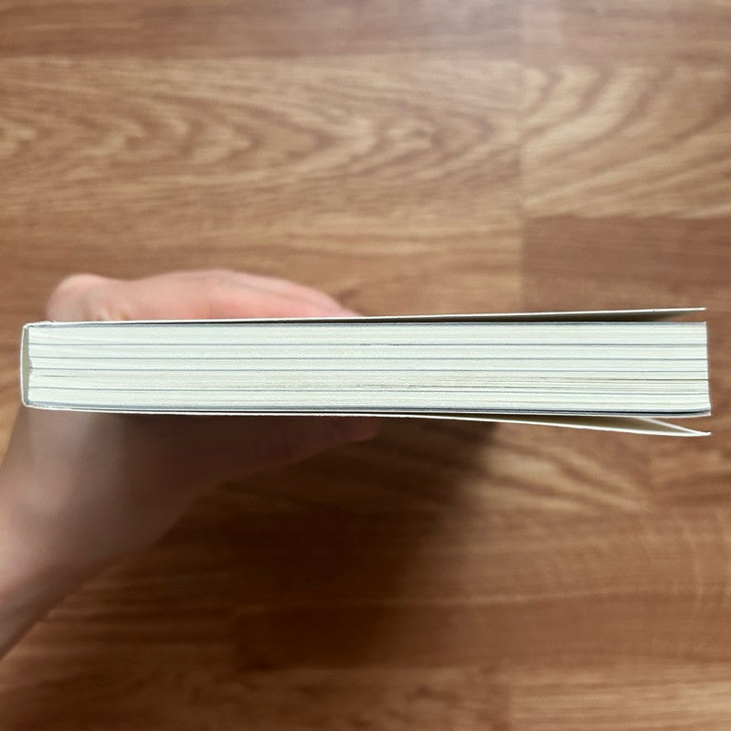 หนังสือ ในมือเธอมีดอกทานตะวัน The Sun And Her Flowers