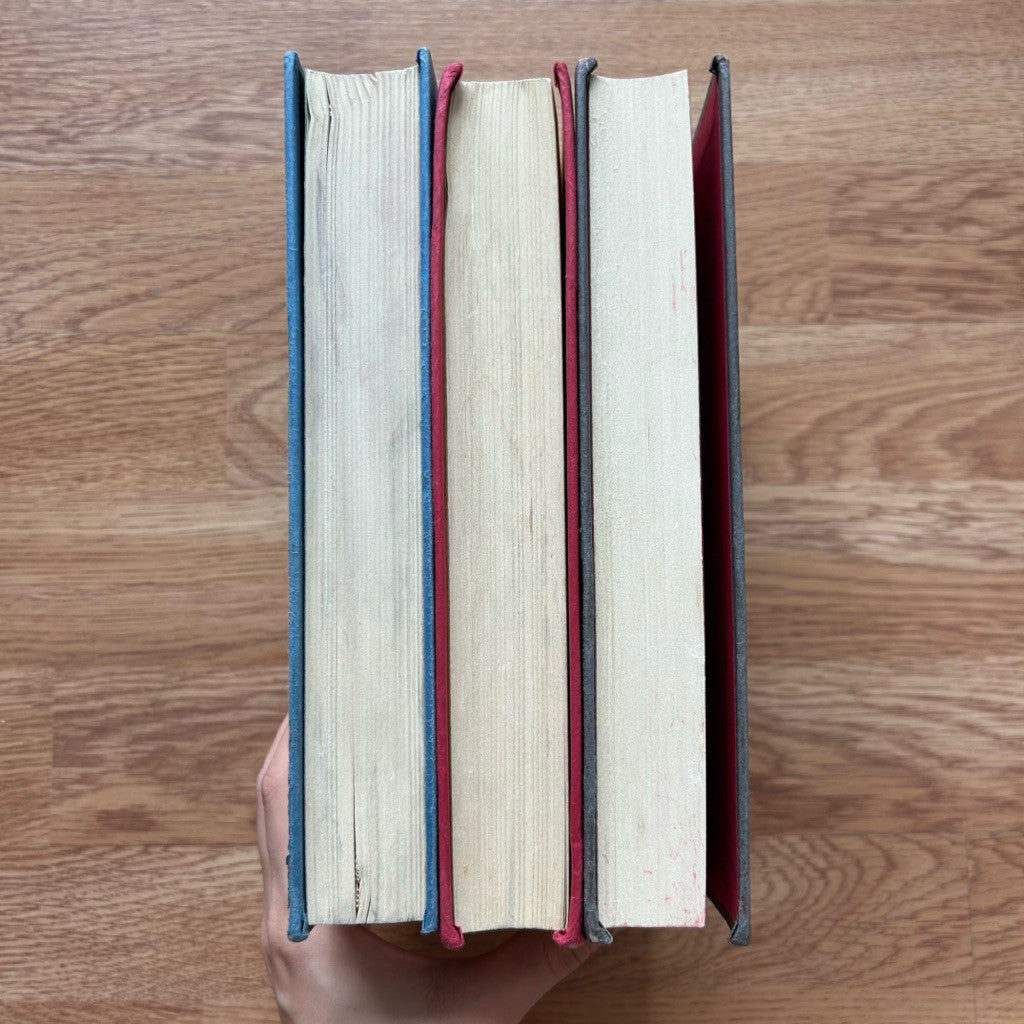 Hardcover The Hunger Games Trilogy Book Set ชุดหนังสือเกมล่าชีวิต 3 เล่มจบ