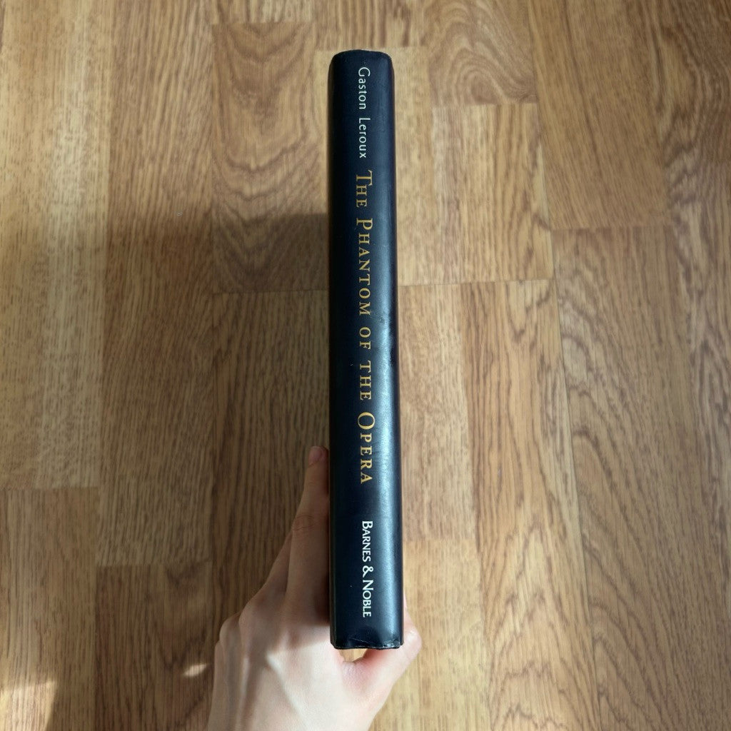 Hardcover The Phantom of the Opera by Gaston Leroux หนังสือ ภาษาอังกฤษ ปกแข็ง