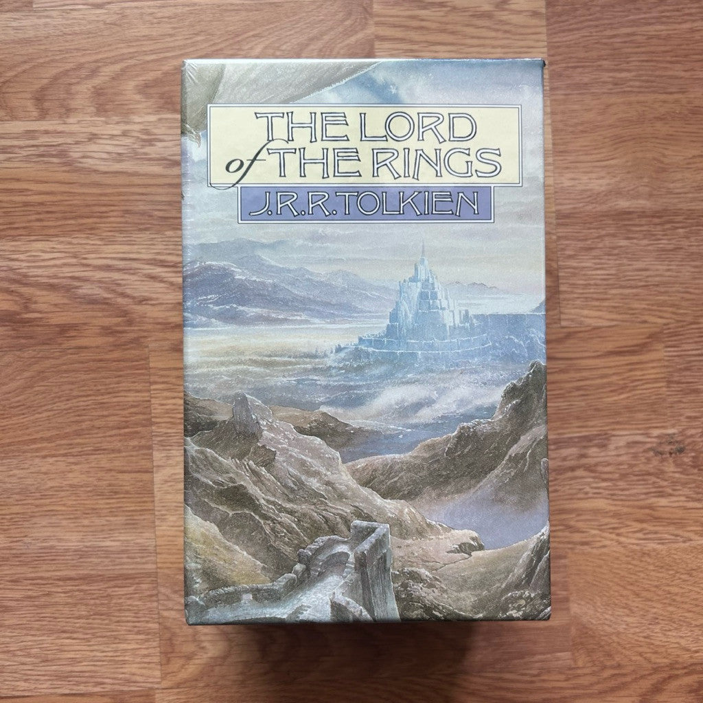 The Lord of the Rings Box Set by J R R Tolkien 3 Hardcover Box Set ชุดหนังสือ ลอร์ดออฟเดอะริงส์ พร้อม Box
