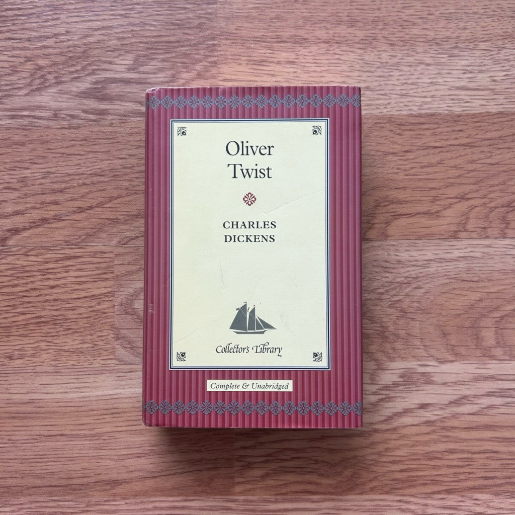 Hardcover Oliver Twist by Charles Dickens หนังสือ ภาษาอังกฤษ ปกแข็ง