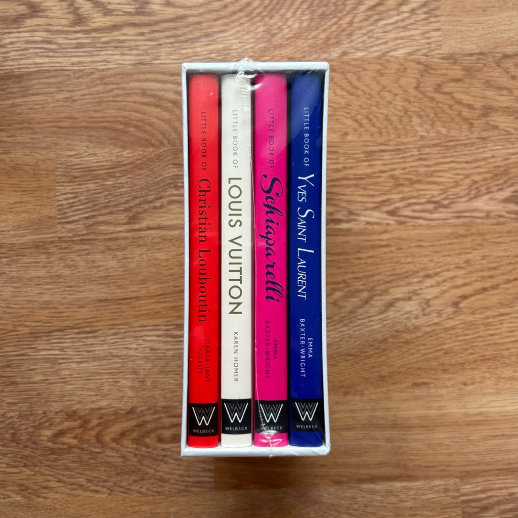 Hardcover Little Guides to Style II : The Story of Four Iconic Fashion Houses หนังสือ ปกแข็ง