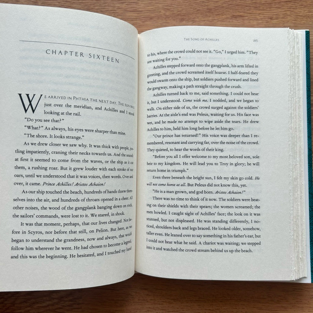 Hardcover The Song of Achilles by Madeline Mille หนังสือ ปกแข็ง