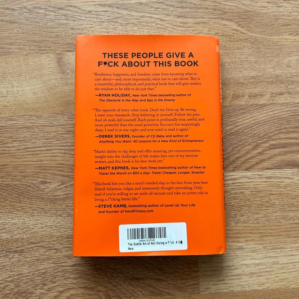 Hardcover The Subtle Art of Not Giving a F*ck by Mark Manson หนังสือ ปกแข็ง