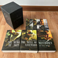 Box Set Mistborn ชุดเซ็ตหนังสือ มิสต์บอร์น พร้อมปกแจ็กเก็ตและที่คั่น โดย Brandon Sanderson