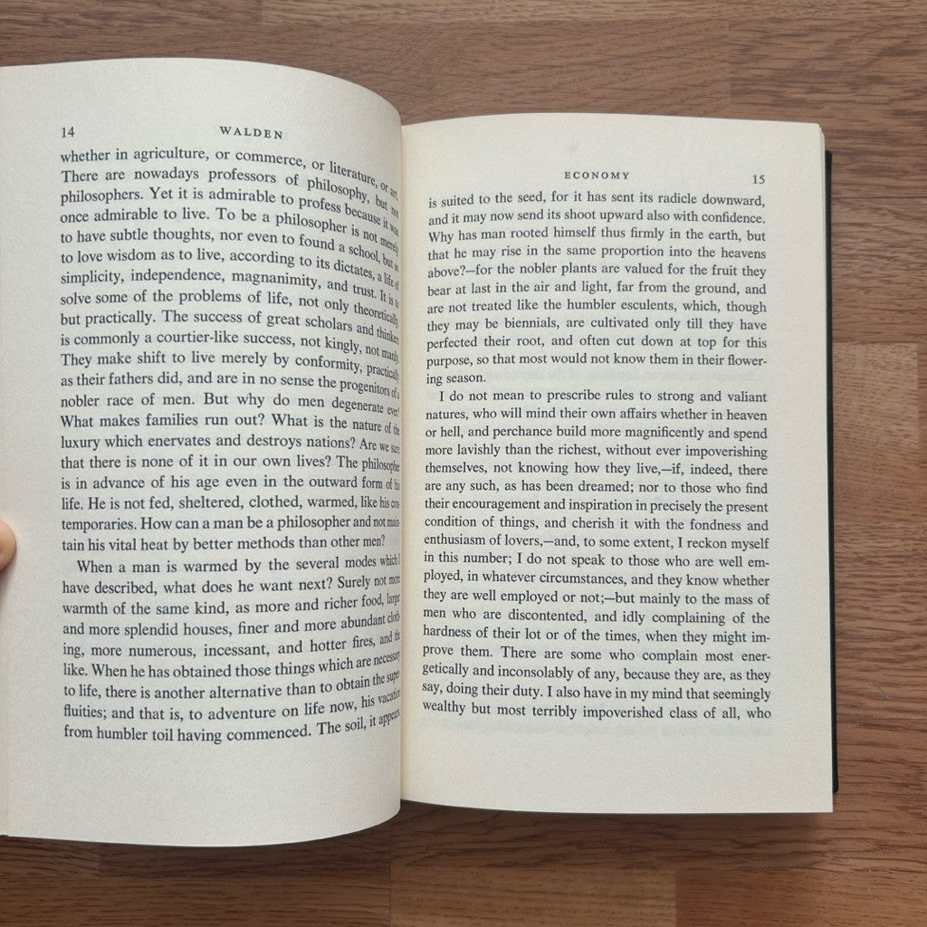 Hardcover Walden by Henry David Thoreau หนังสือ ภาษาอังกฤษ ปกแข็ง