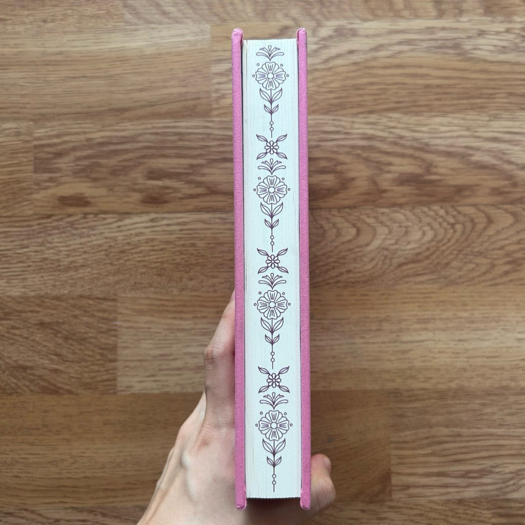 Hardcover Little Women (Signature Clothbound Editions)
by Louisa May Alcott หนังสือ ปกแข็ง