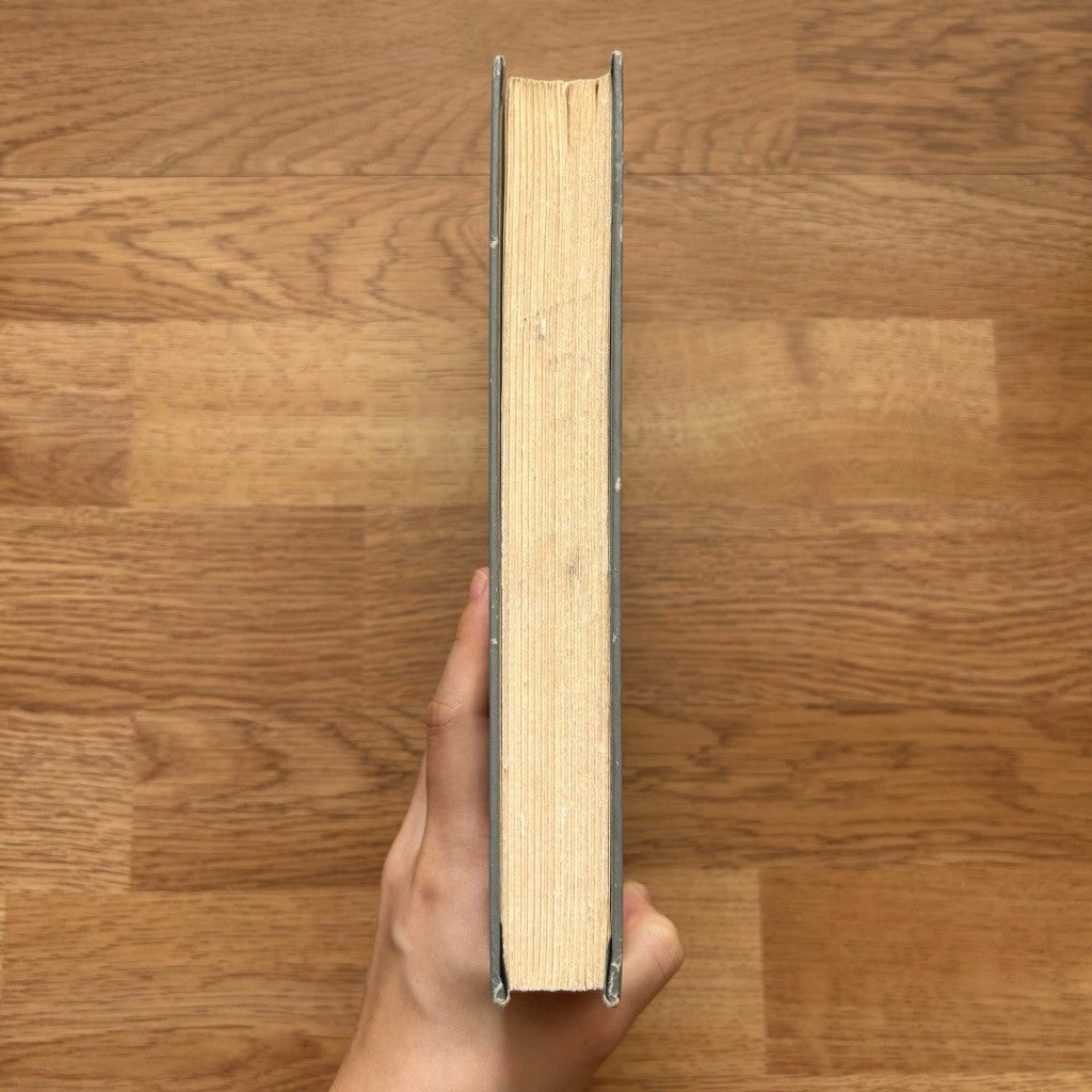 Hardcover The Adventures of Tom Sawyer by Mark Twain หนังสือ การผจญภัยของฮักเกิลเบอร์รี่ ฟินน์ โดย มาร์ก ทเวน ปกแข็ง