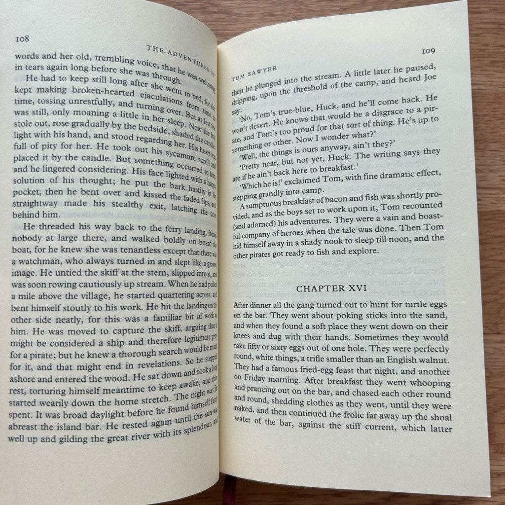 Hardcover Tom Sawyer & Huckleberry Finn by Mark Twain หนังสือ  ปกแข็ง