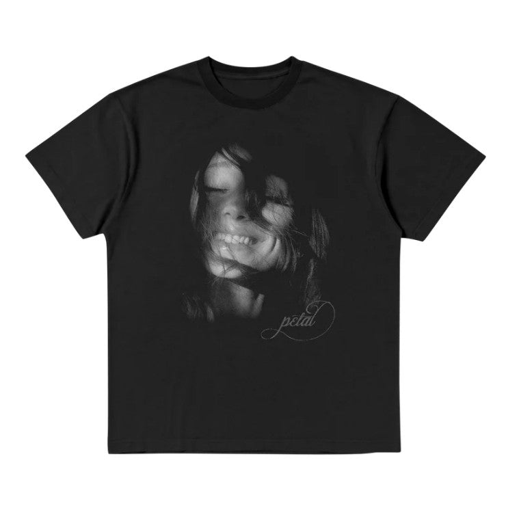 Preorder🔥 เสื้อยืด Ariana Grande - Petal Tile Photo T-Shirt