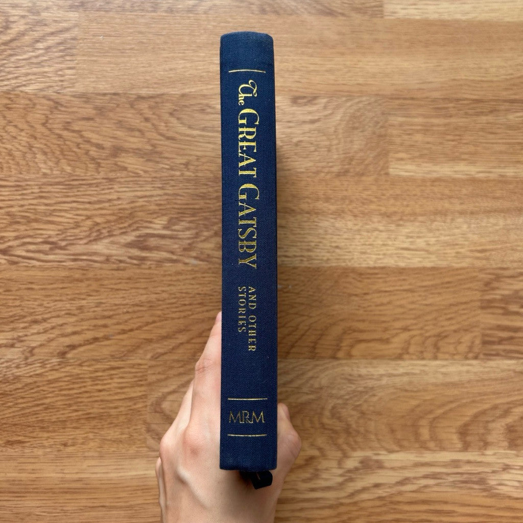 Hardcover The Great Gatsby by F. Scott Fitzgerald หนังสือ สุดที่รักผู้มั่งคั่ง F. Scott Fitzgerald ภาษอังกฤษ ปกแข็ง