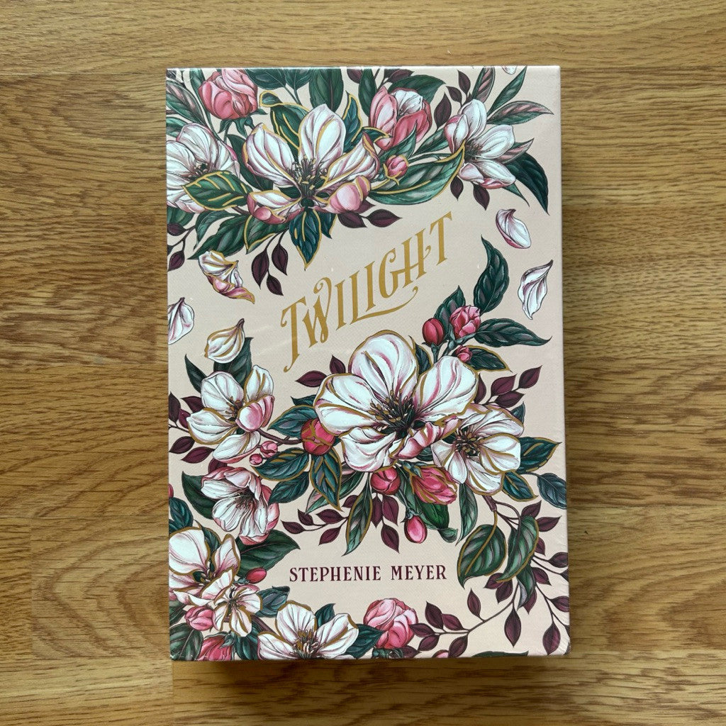 Hardcover Twilight: Deluxe Collector’s Edition (The Twilight Saga) by Stephenie Meyer หนังสือ ปกแข็ง