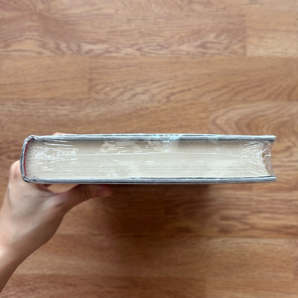 Hardcover Quiet : The Power of Introverts in a World That Can't Stop Talking by Susan Cain หนังสือ ปกแข็ง