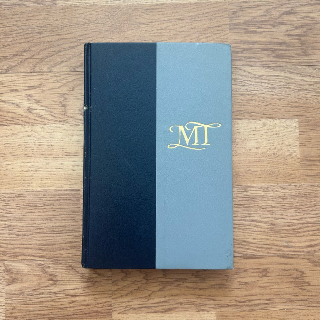 Hardcover A Connecticut Yankee in King Arthur's Court by Mark Twain หนังสือ  ปกแข็ง