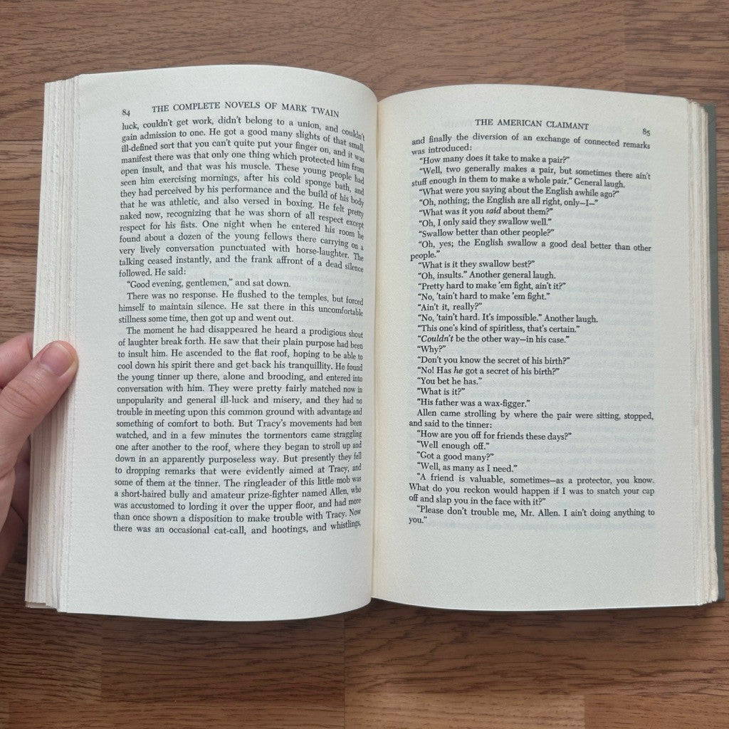 Hardcover The American Claimant & Pudd'nhead Wilson by Mark Twain หนังสือ  ปกแข็ง