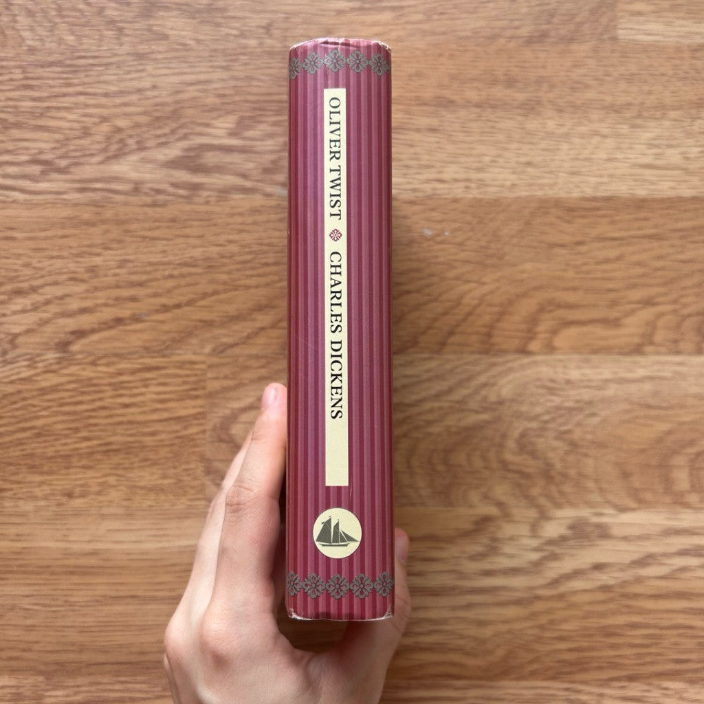 Hardcover Oliver Twist by Charles Dickens หนังสือ ภาษาอังกฤษ ปกแข็ง