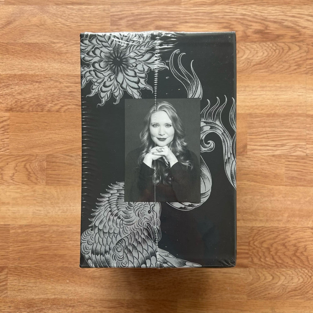 [Sealed New] A Court of Thorns and Roses 5 Hardcover Books Box Set by Sarah J. Maas