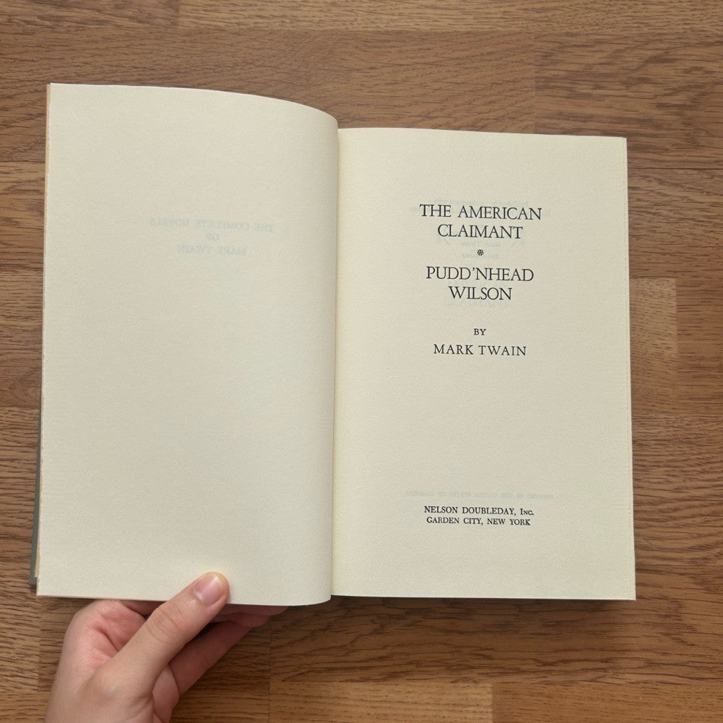 Hardcover The American Claimant & Pudd'nhead Wilson by Mark Twain หนังสือ  ปกแข็ง
