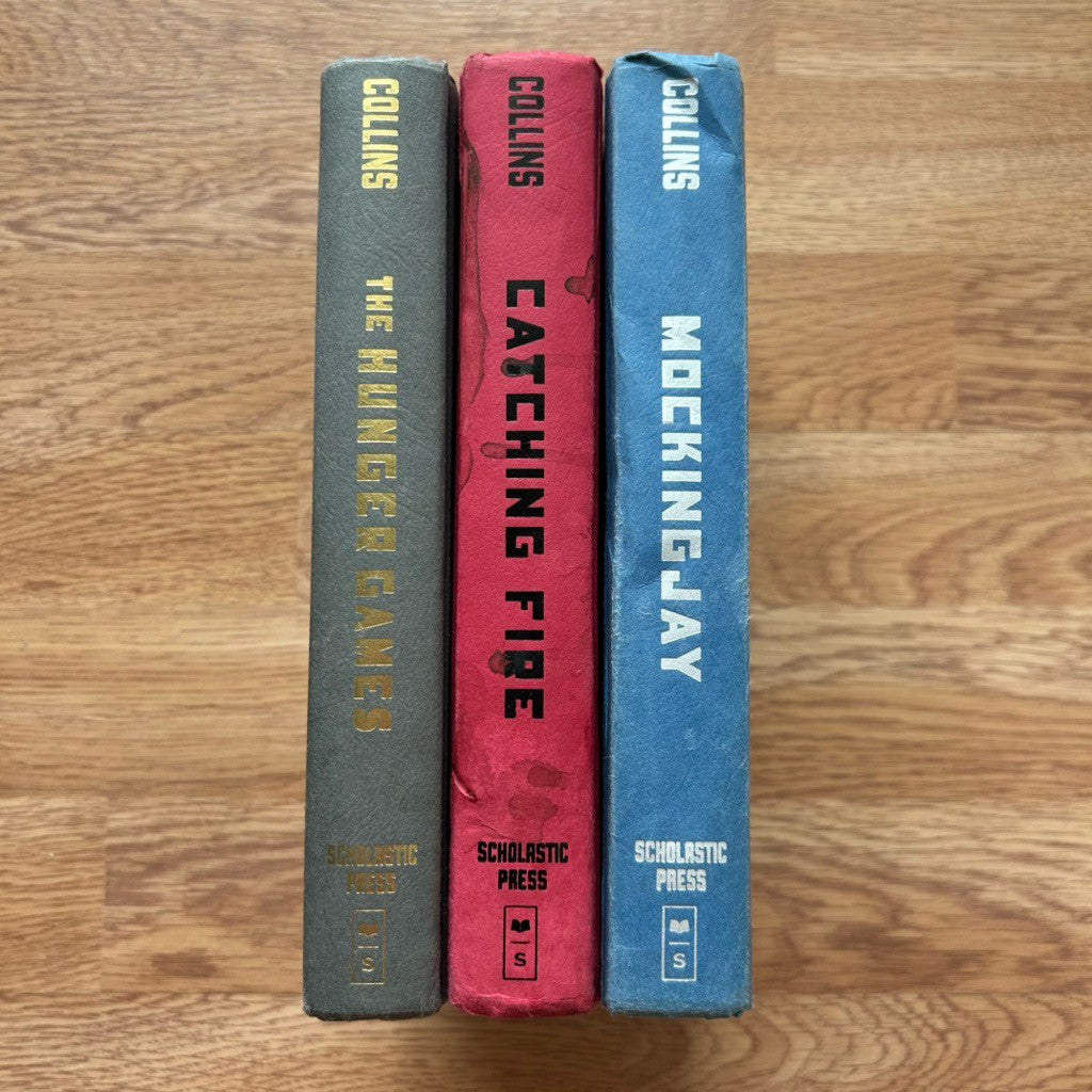 Hardcover The Hunger Games Trilogy Book Set ชุดหนังสือเกมล่าชีวิต 3 เล่มจบ