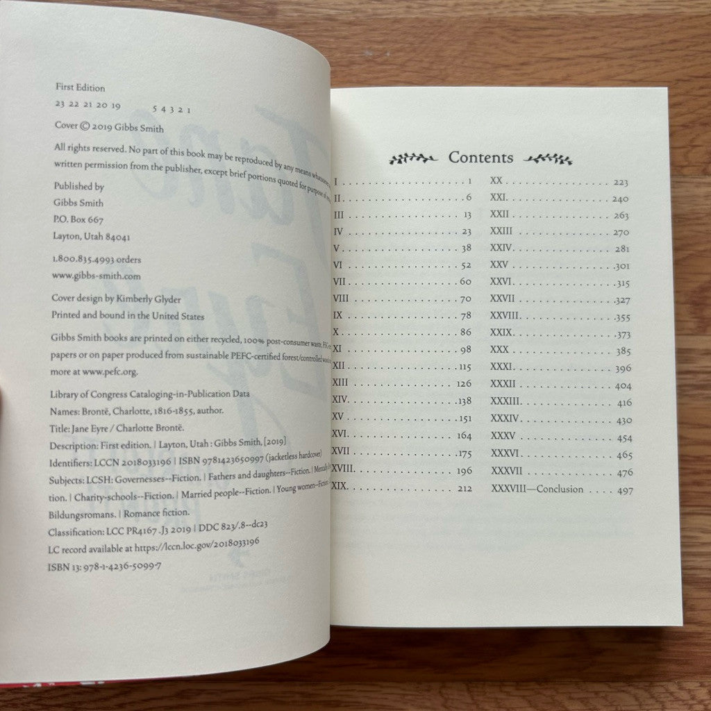 Hardcover Gone with the Wind
by Margaret Mitchell หนังสือ ภาษาอังกฤษ ปกแข็ง