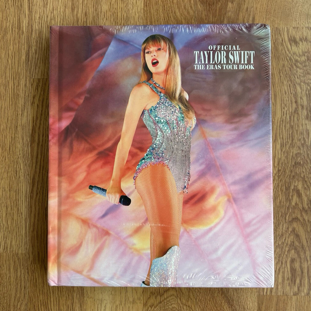 พร้อมส่ง🔥หนังสือ The Official Taylor Swift | The Eras Tour Book