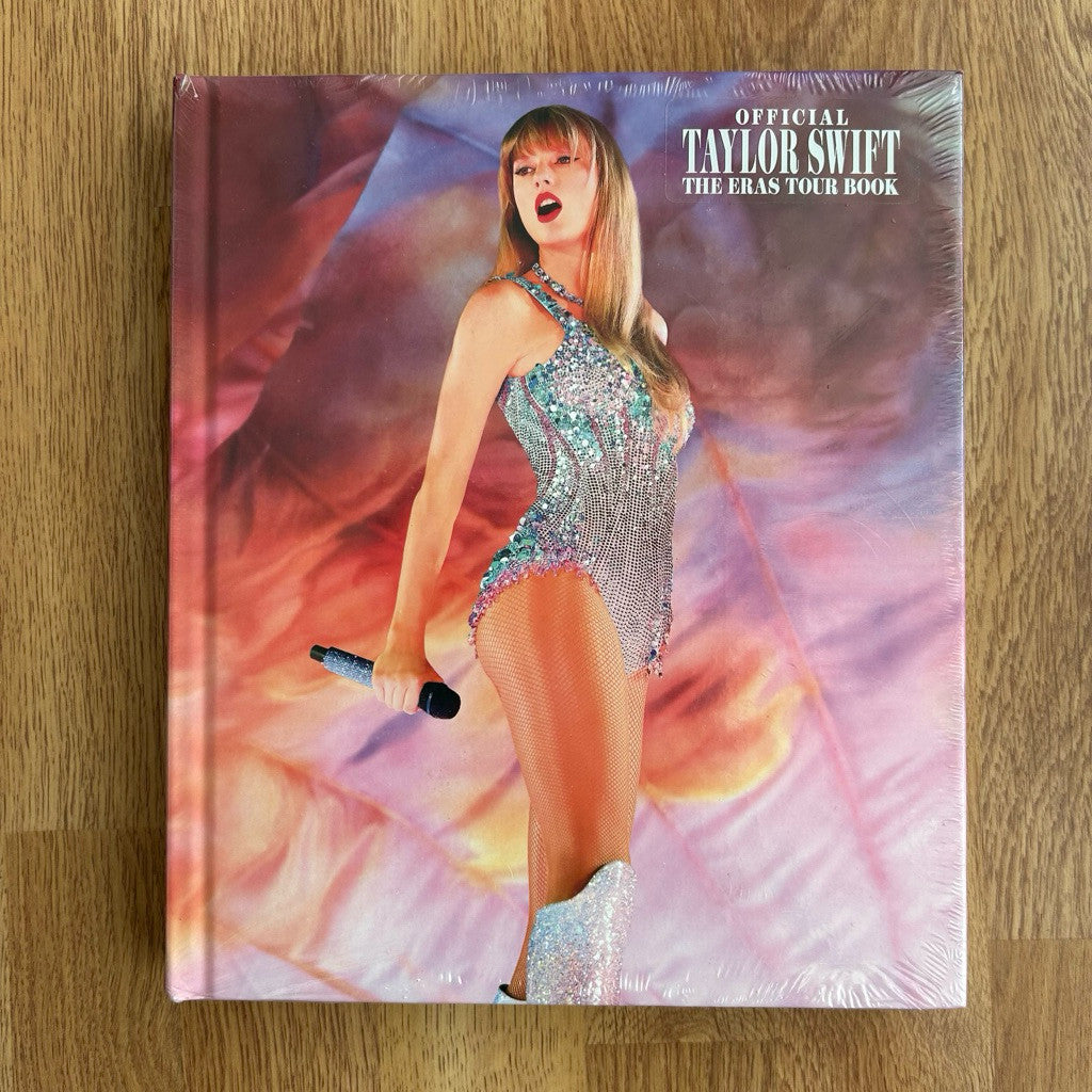 พร้อมส่ง🔥หนังสือ The Official Taylor Swift | The Eras Tour Book