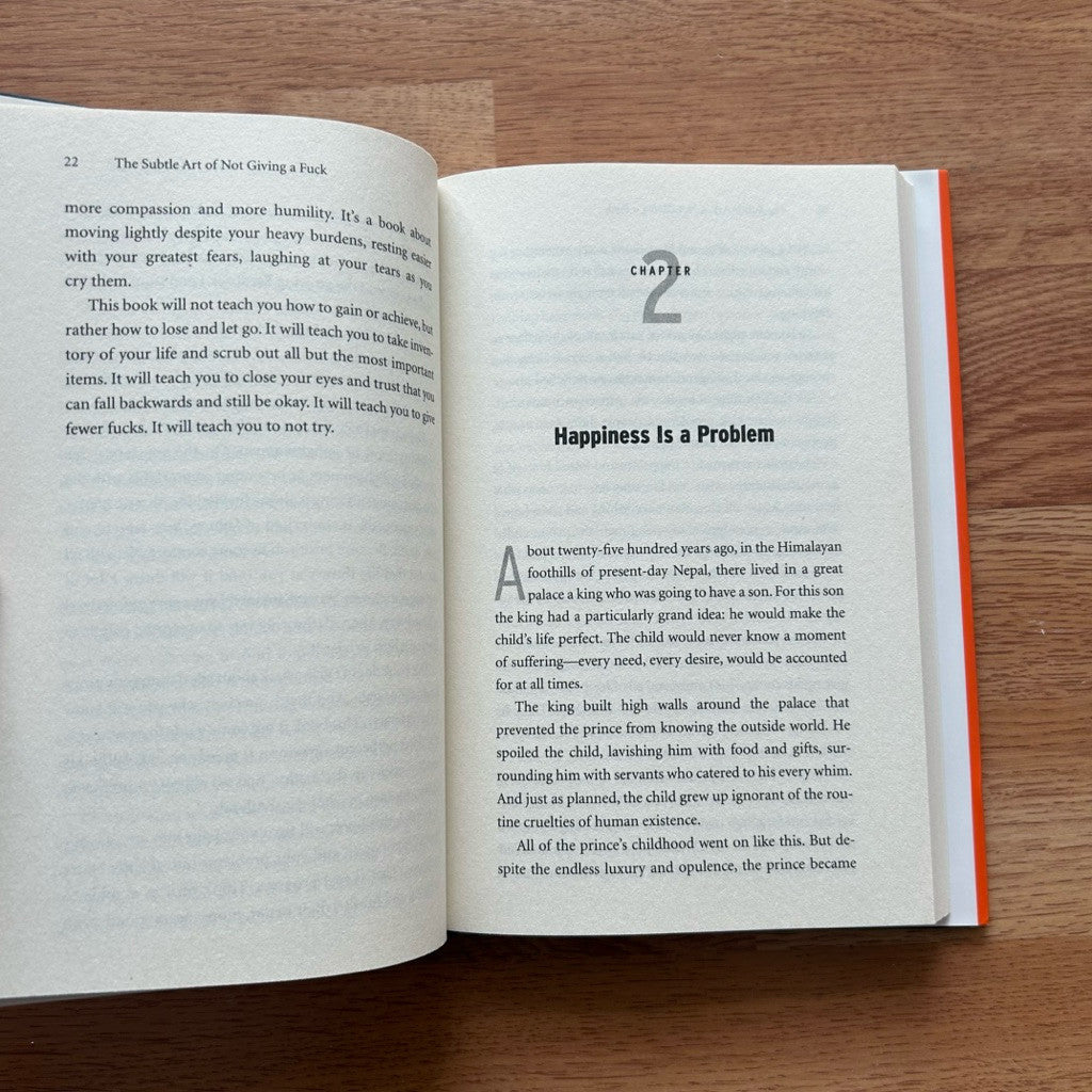 Hardcover The Subtle Art of Not Giving a F*ck by Mark Manson หนังสือ ปกแข็ง